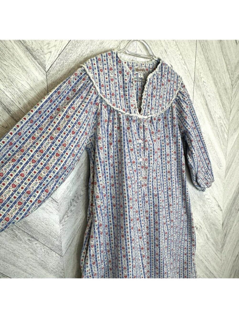 Lanz of Salzburg Flannel Nightgown Womens Size Medium Heart Print Cottagecore - Picture 4 of 6